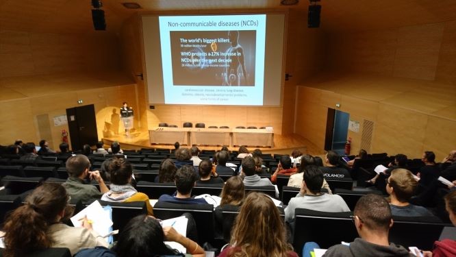 Scene from the lecture (Galet Amphitheatre, Université Côte d'Azur)